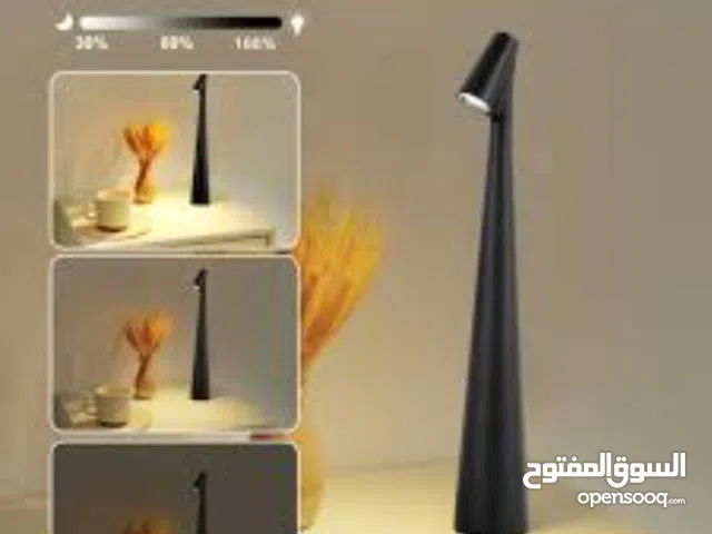 اضاءه مكتب شحن وباتري