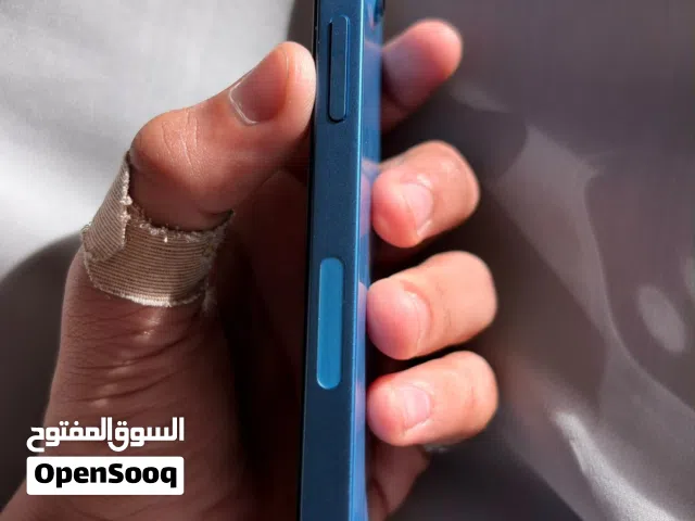 Apple iPhone 13 128 GB in Al Sharqiya