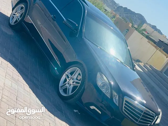 Used Mercedes Benz E-Class in Al Dakhiliya