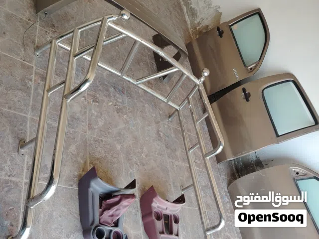 قطع هايلوكس أبواب هايلوكس 2006 واطلع نص تسكيره هايلوكس 2006