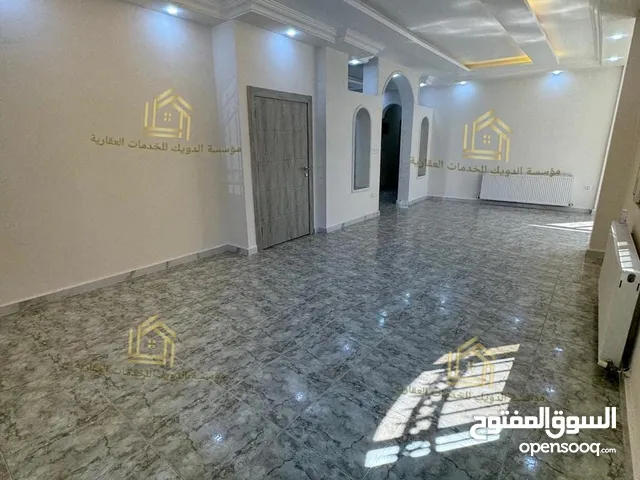 شقة سوبر ديلوكس - دابوق - 3نوم - 180م - ارضية - ترس - قرب الخدمات العامة