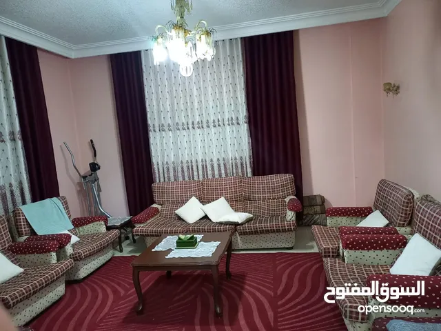 185 m2 5 Bedrooms Apartments for Sale in Zarqa Al Zarqa Al Jadeedeh