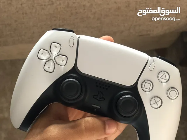 يد اصلية متاع الجهاز نفسه ps5