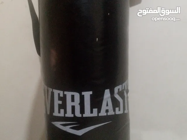 كيس ملاكمه مستعمل .. شهر .. وأقل