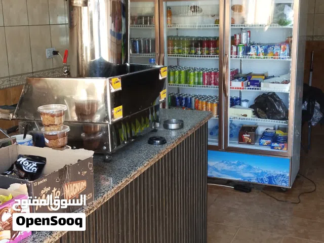 كفتيريا محل قهوه