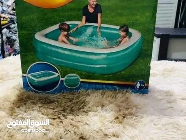 حوض السباحة للاطفال