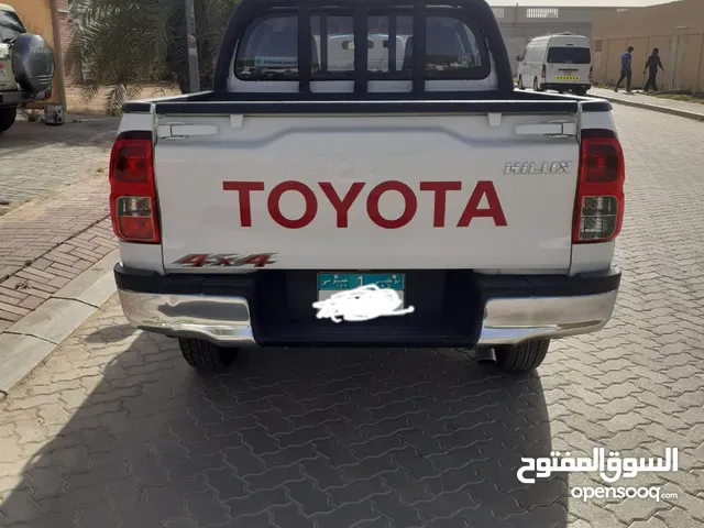 Toyota Hilux 2022 in Al Ain