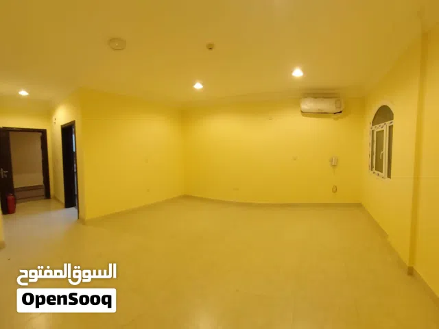 100 m2 3 Bedrooms Apartments for Rent in Al Wakrah Other