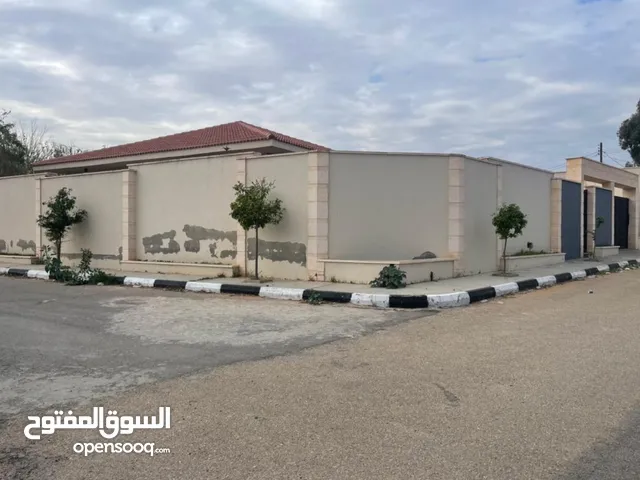 150 m2 2 Bedrooms Townhouse for Sale in Tripoli Tajura