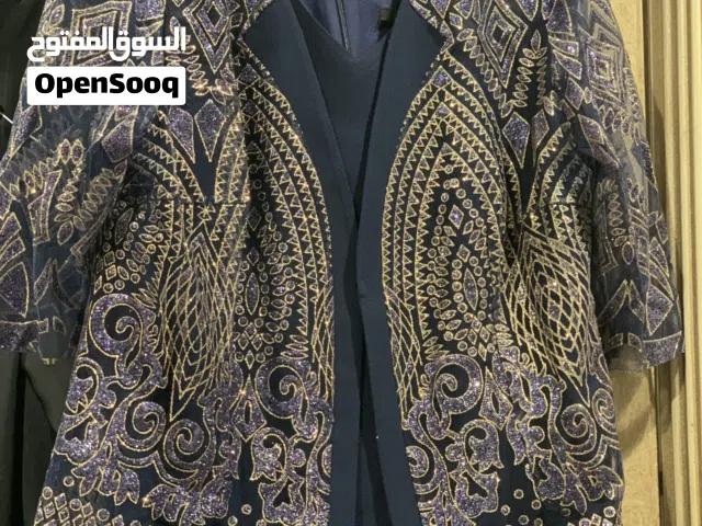 3 فساتين نسائية لون كحلي