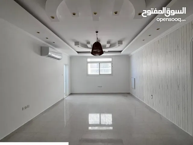فرصة لاتعوض شقة كبيرة بتشكيبات سوبر لوكس للايجار السنوى بالجرف 2 عجمان قريبة لجميع الخدمات ومخرج دبى