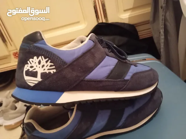 43 Sport Shoes in Tunis
