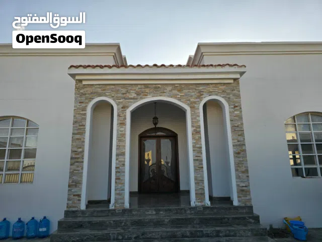 320 m2 4 Bedrooms Townhouse for Rent in Muscat Amerat