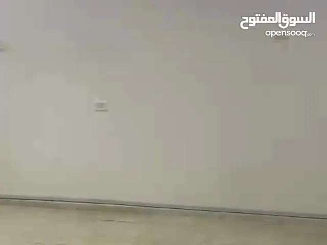 شقة ارضية في بن عاشور للايجار الخدمي مركز تجميل لا تواصل وتساب في حالة عدم الرد