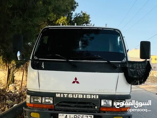 Used Mitsubishi Canter in Mafraq