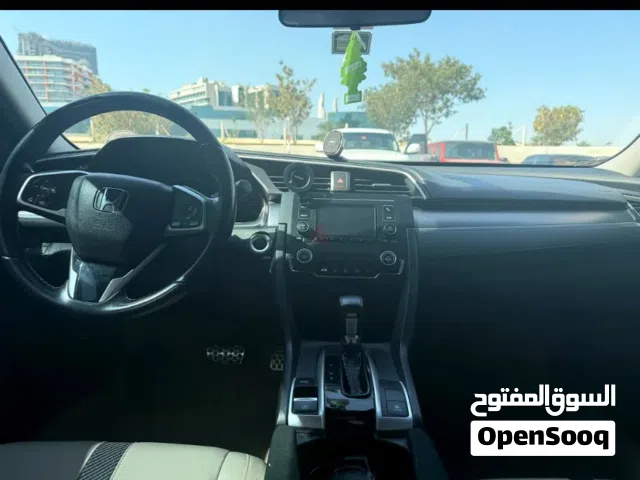 2018 هوندا سيفيك LX