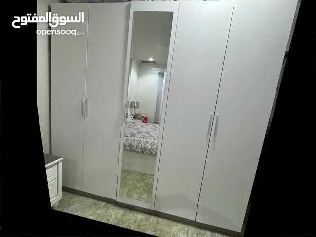 خرانة للبيع لحال الجديد
