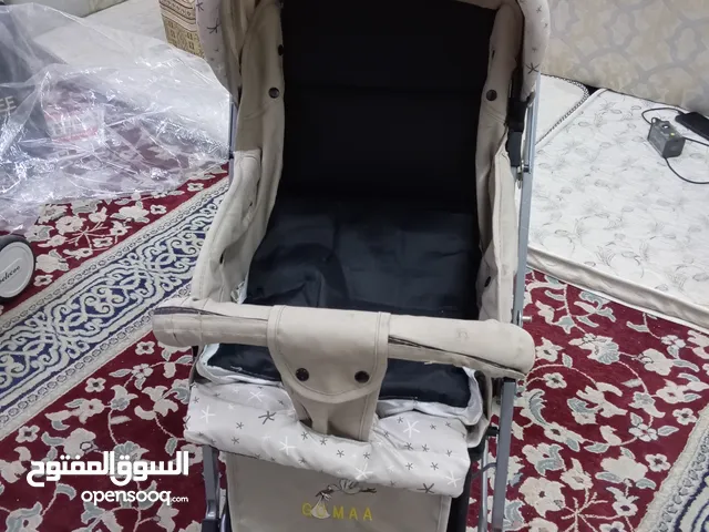 baby moving stroller