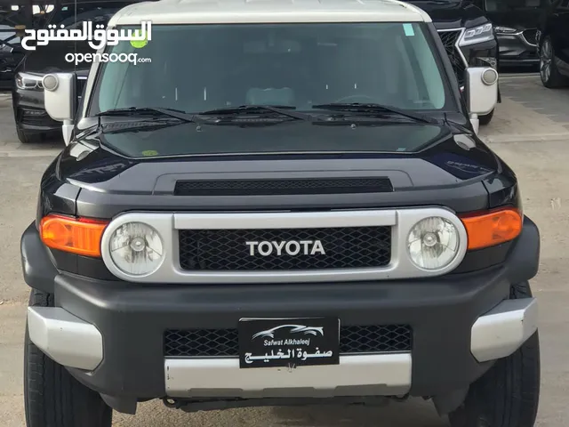 Toyota FJ 2014 in Al Riyadh