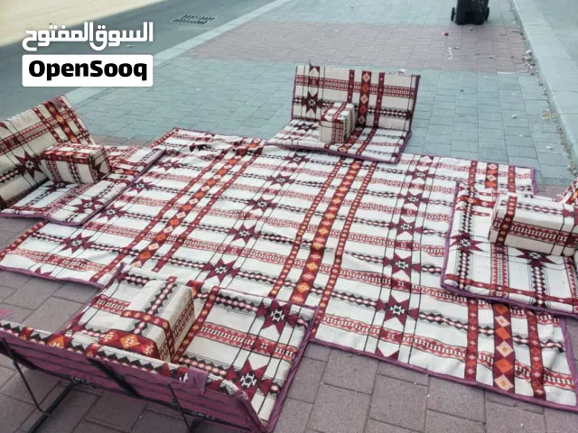 مجالس عربيه وستائر وكنب وانتراهات وغرف نوم