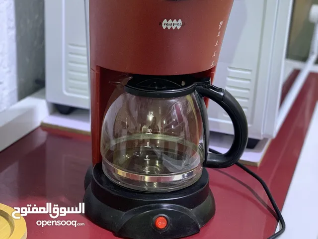 كوفي مشين ( ماكنة صنع القهوة ) استخدام قليل جداً نظيفة من ماركة heru