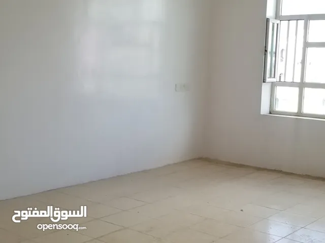 شقة حلوة بحي ابشباب