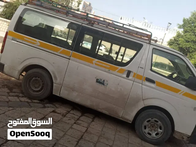 2005 تويوتا هايس