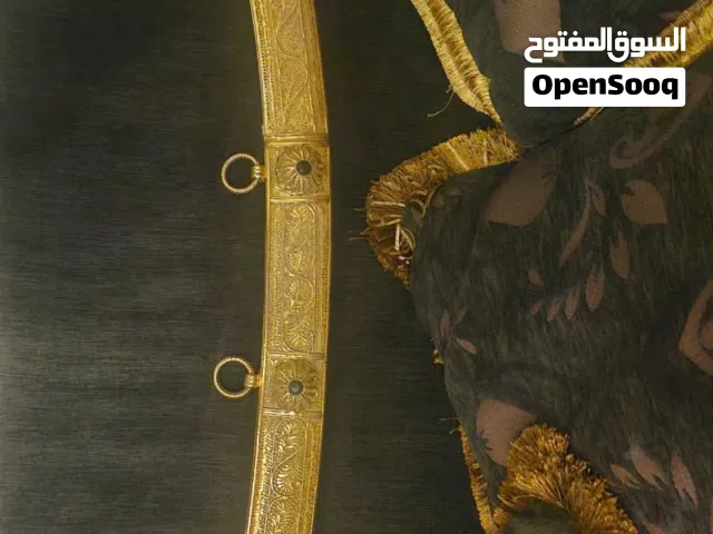 سيف قديم فاخر
