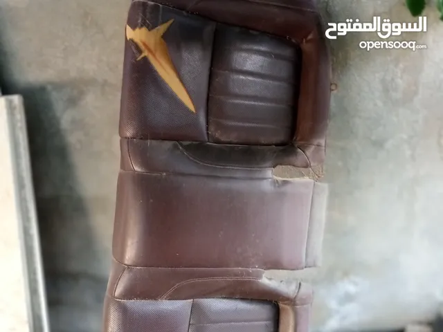كرسي خلفي جنيسس للبيع