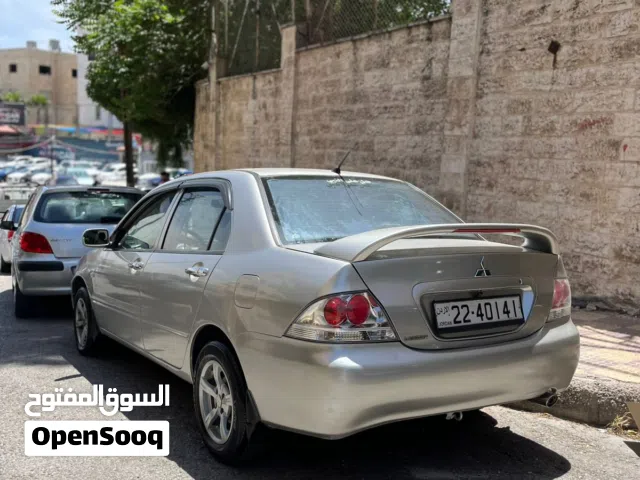 2013 ميتسوبيشي لانسر ES