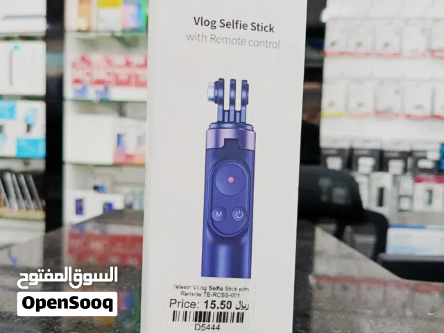 TELISIN VLOG SELFIE STICK WITH REMOTE - NEW
