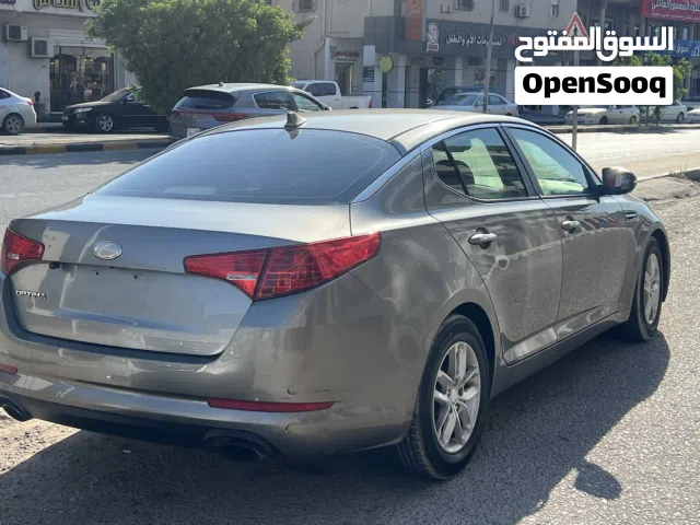 2013 كيا اوبتيما Standard
