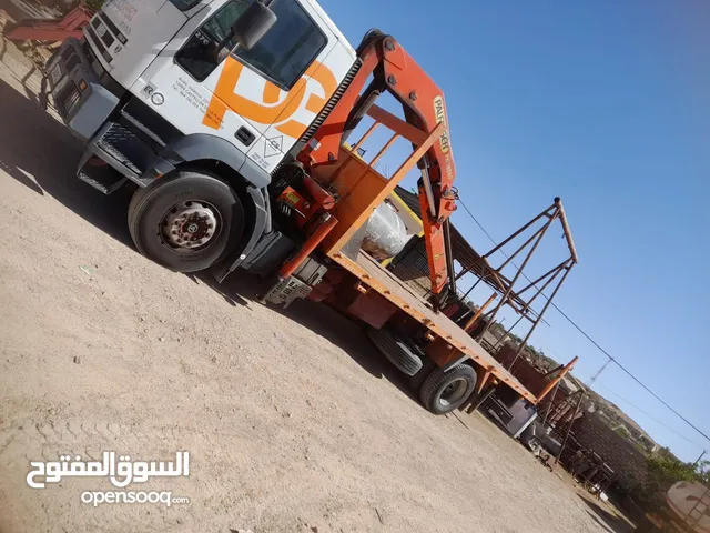 Tow Truck Iveco 2000 in Tripoli