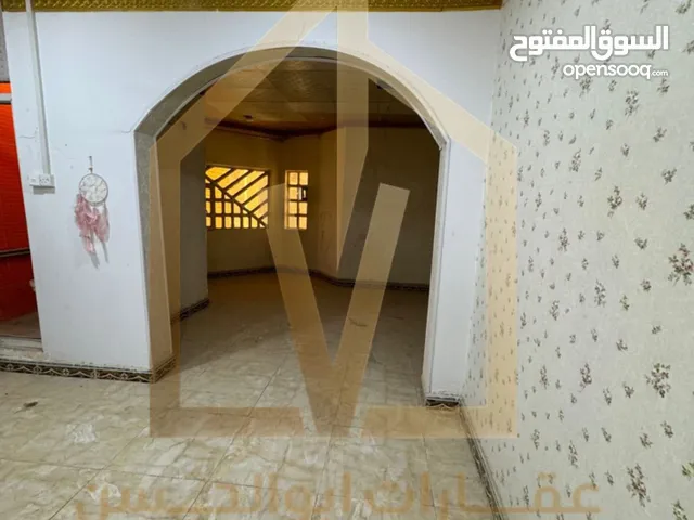 100 m2 2 Bedrooms Apartments for Rent in Basra Other