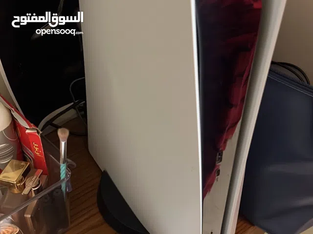 Playstation 5 disc version like new  with console and original charger barely used