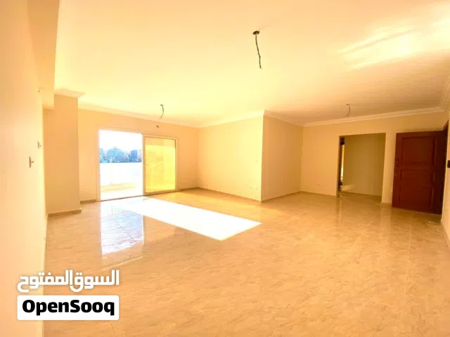 شقه للإيجار بمطلات مميزه