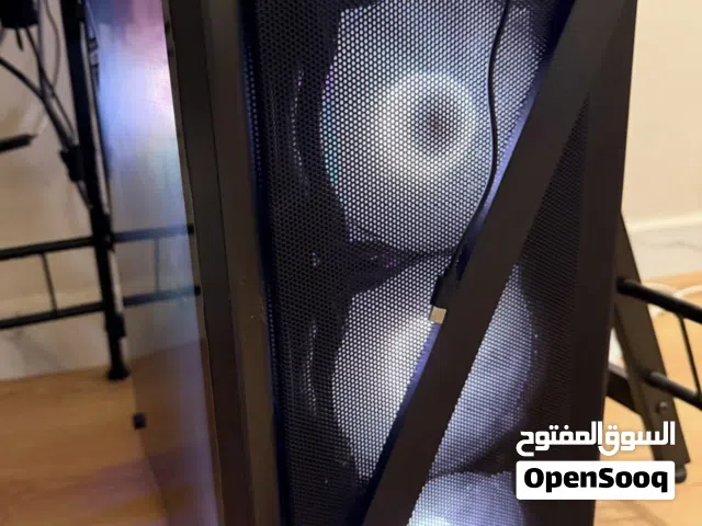 بيع بي سي جيمنج موصفات قويهه مع جميع ملاحقات قابل للتفاوض بسعر معقول