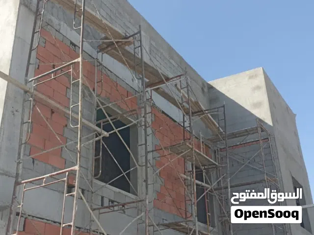 متخصصون في أعمال الهدم والترميم وإزالة الاصباغ القديمه وتخشين الخرسانه واعمال الأسفلت والبسكورس