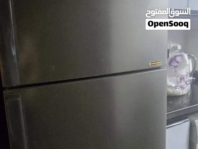 ثلاجة بحالة كويسة