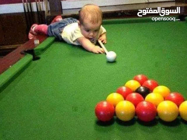 متوفر طاولات بلياردو رخام مقاسات 8قدم و9قدم مستعمل للبيع نظيف وفخم مع جميع أغراضها ومستلزمات اللعبه