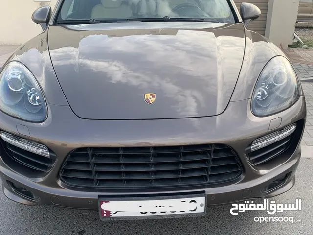 Porsche Cayenne 2013 in Doha