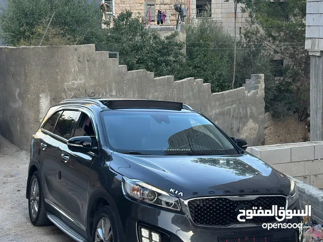 سورينتو 2016 للبيع كاش او دفعه 50 الف وشكات فل الفل اضافات بانوراما 4 على 4 بصمه ابواب وبصمه تشغيل