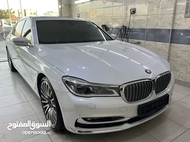 صبغ وكالة - بدون حوادث - 2017 - BMW 750LI - xDrive - خليجي