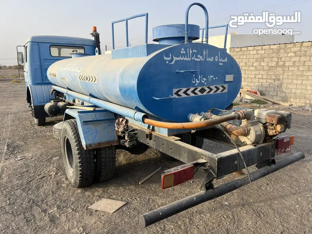 تنكر تاتا شاحنة 2003