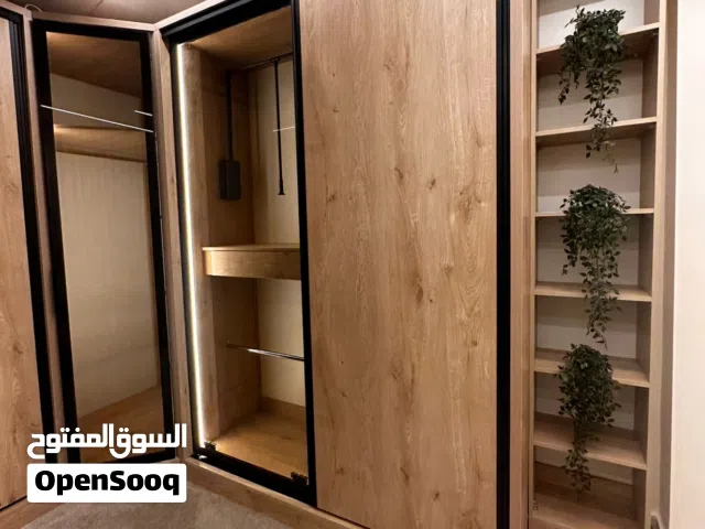 غرف ملابس خزائن حائط بافضل التصاميم العصريه موديلات 2026 تفصيل حسب الطلب