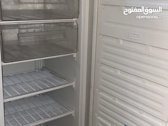 مجمده عموديه بسعر 250 الف