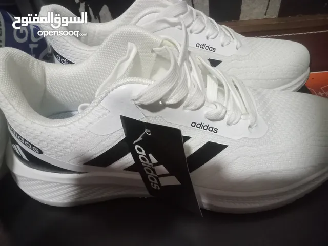 41 Sport Shoes in Manama