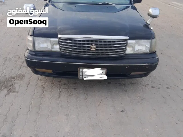 1995 تويوتا كراون Crown