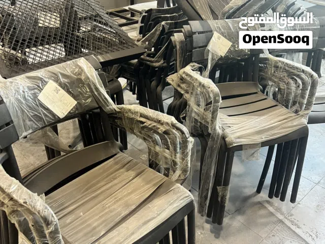 كراسي وطولات بلاستك ضد الكسر جديد