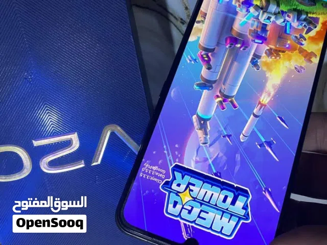 فيفو v20 جهاز نظيف بيه بس فطور بل ظهر محلقات كامله كارتون وشاحنه